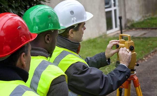 Technicien, technicienne d'études bâtiment en économie de la construction